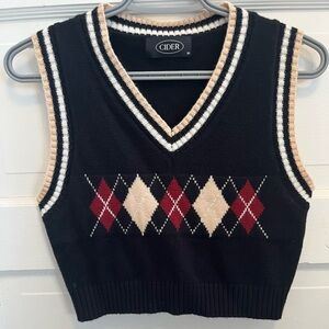 Cider Knit Argyle Plaid Crop Vest